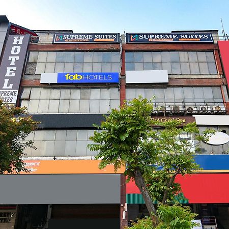 Fabhotel Supreme Suites Ludhiana Exterior foto