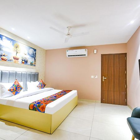 Fabhotel Supreme Suites Ludhiana Exterior foto