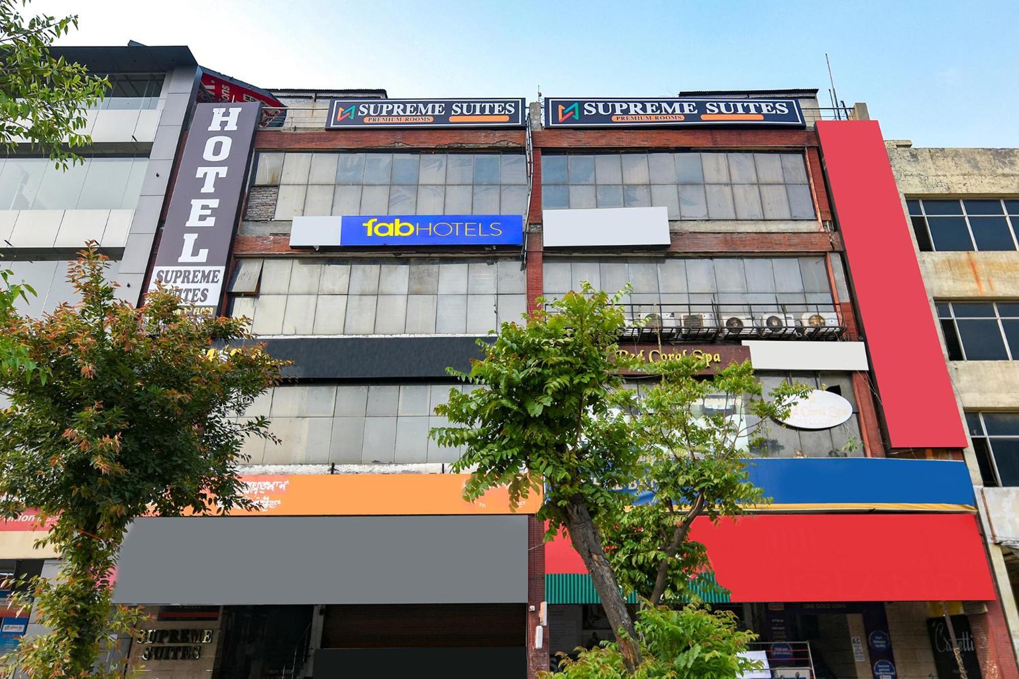 Fabhotel Supreme Suites Ludhiana Exterior foto