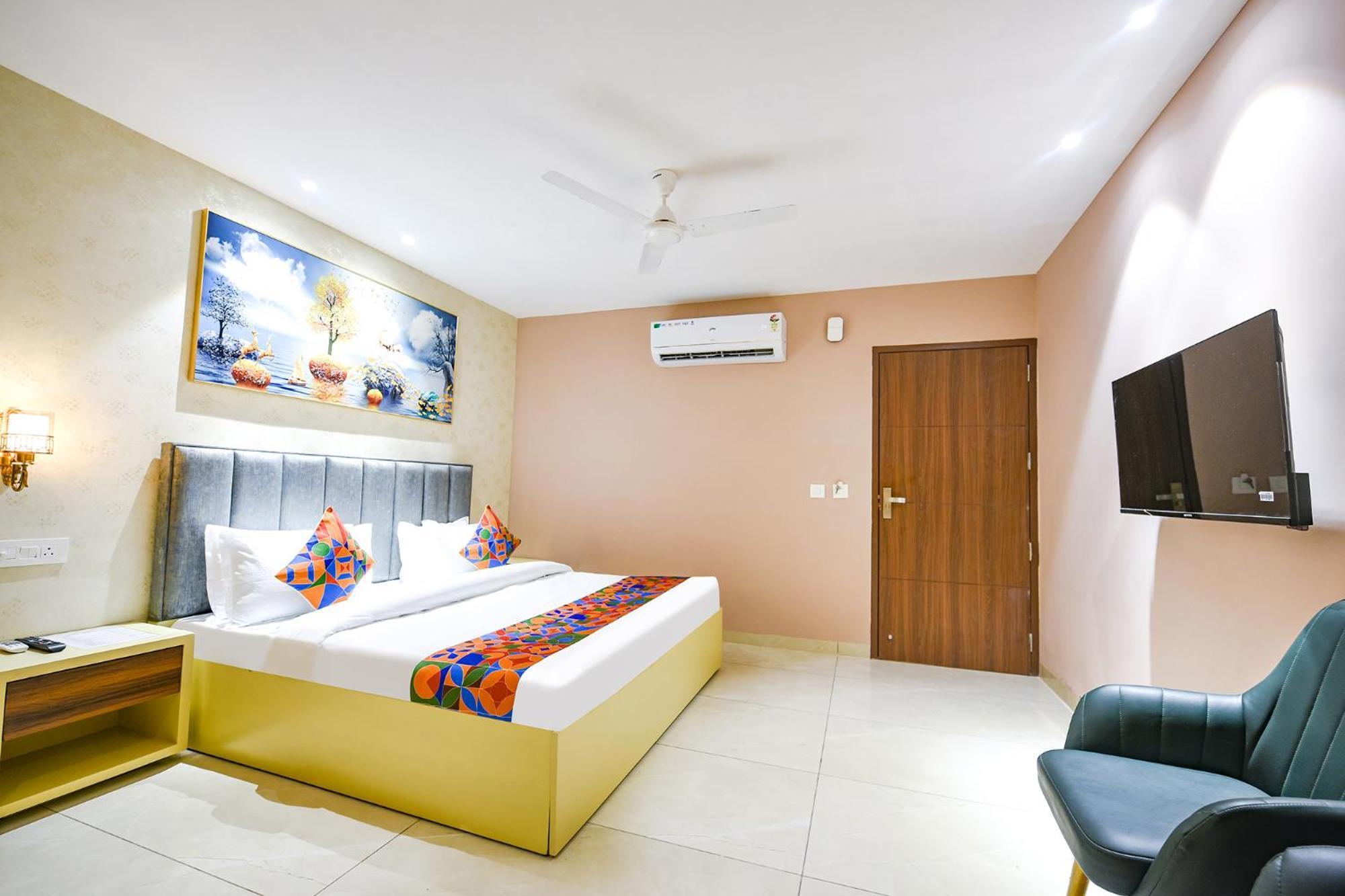 Fabhotel Supreme Suites Ludhiana Exterior foto