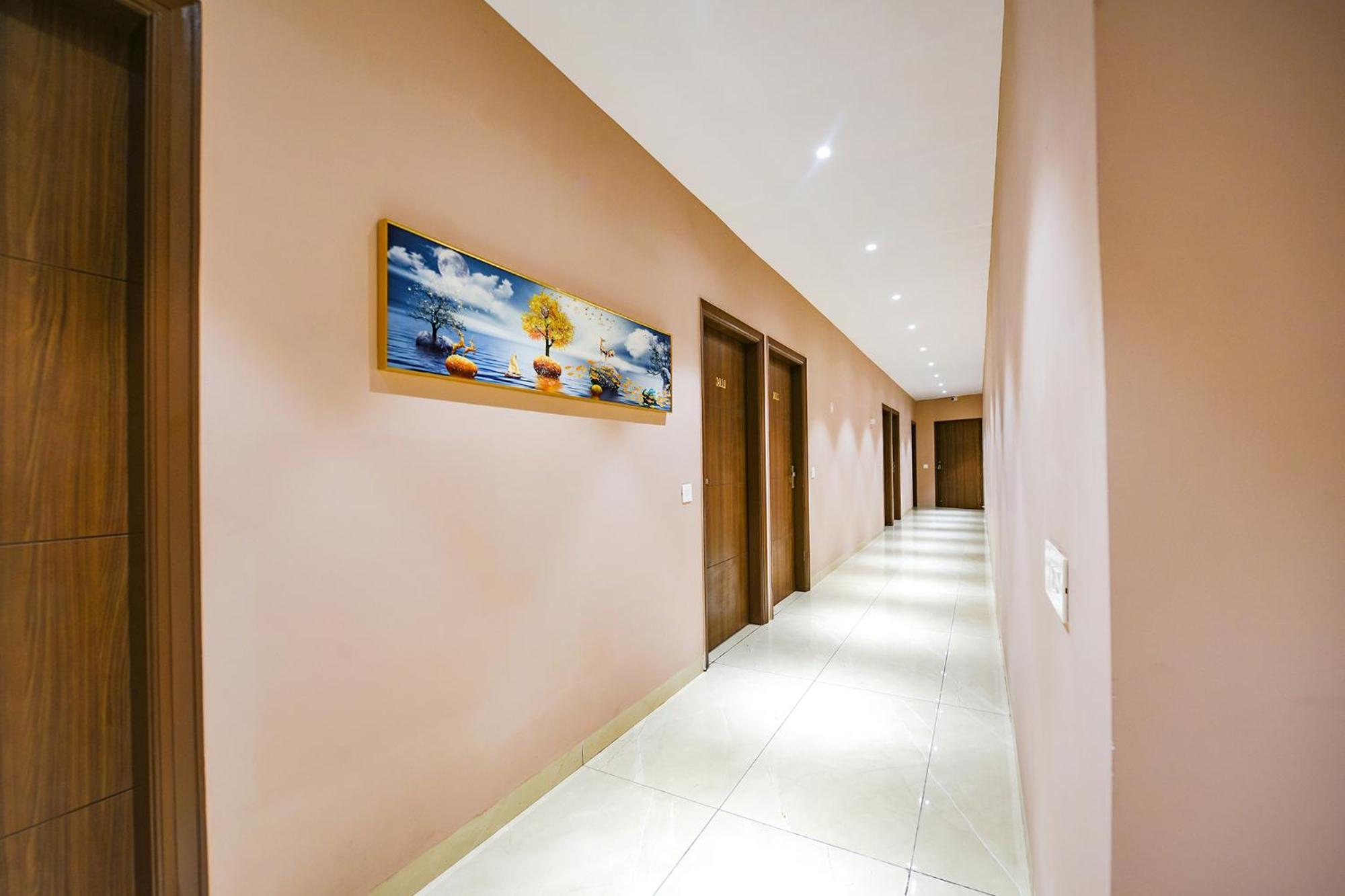 Fabhotel Supreme Suites Ludhiana Exterior foto